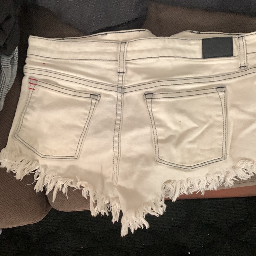 Shorts - Picture 2 of 2